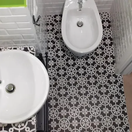 Stella Scugnizza Nápoles