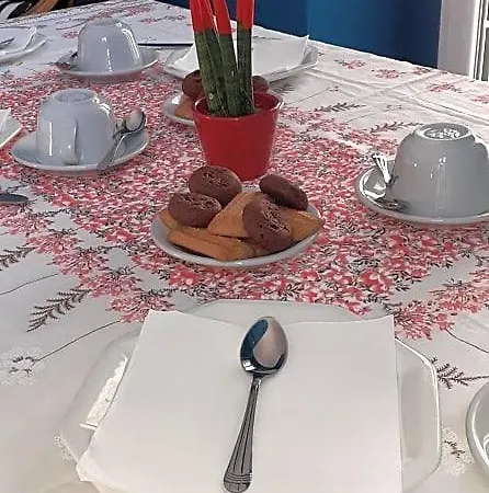 Stella Scugnizza 4* Νάπολη