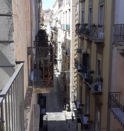 Stella Scugnizza Nocleg ze śniadaniem 3*